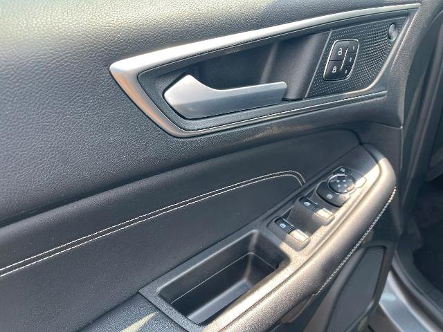 Certified 2024 Ford Edge Titanium AWD/4WD image 16