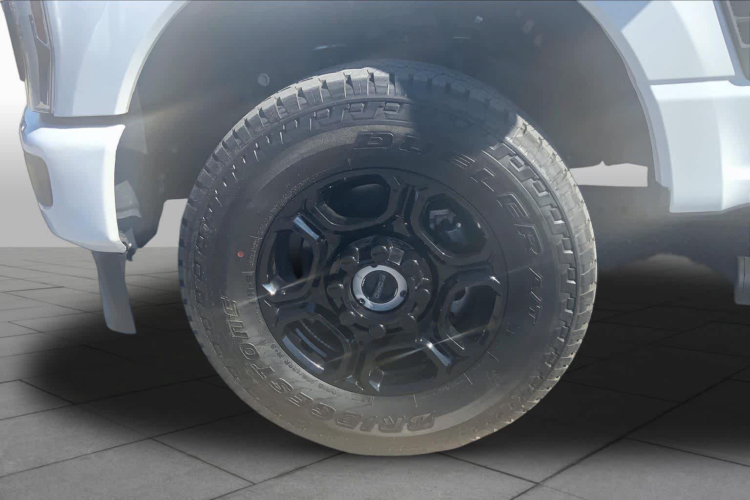Certified 2025 Ford F250 XL w/ STX Appearance Package AWD/4WD image 11