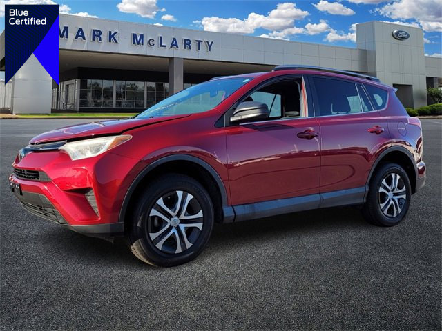 Used 2018 Toyota RAV4 LE image 1