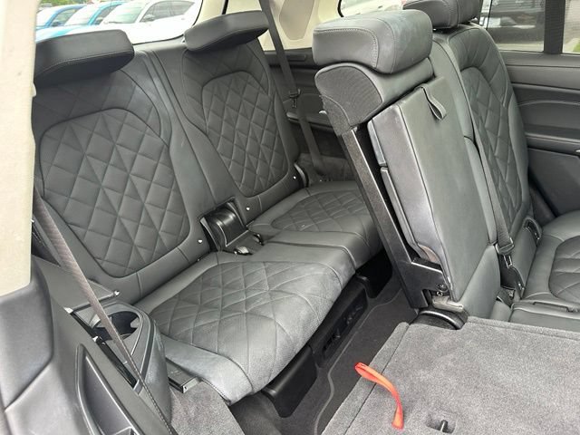 Used 2024 BMW X7 xDrive40i AWD/4WD image 34