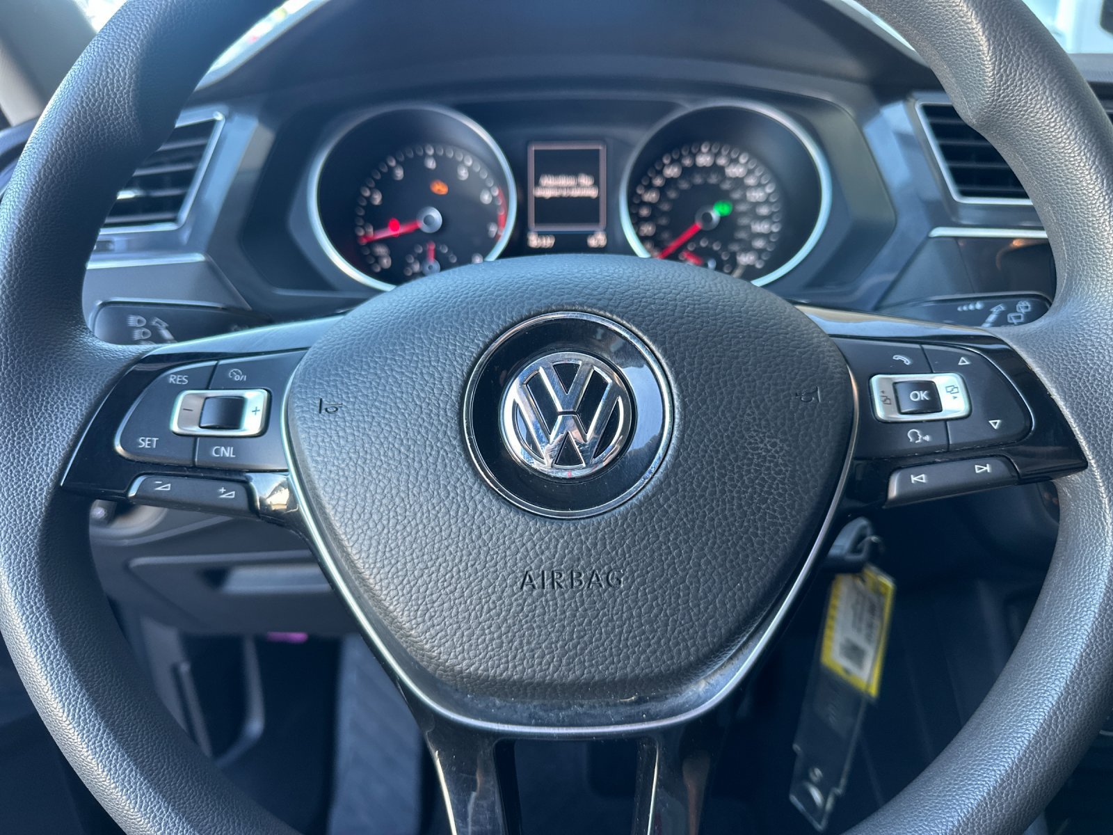 Used 2018 Volkswagen Tiguan S FWD image 26