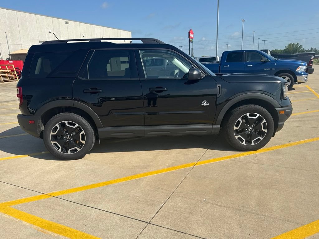 Certified 2021 Ford Bronco Sport Outer Banks w/ Outer Banks Package AWD/4WD image 5