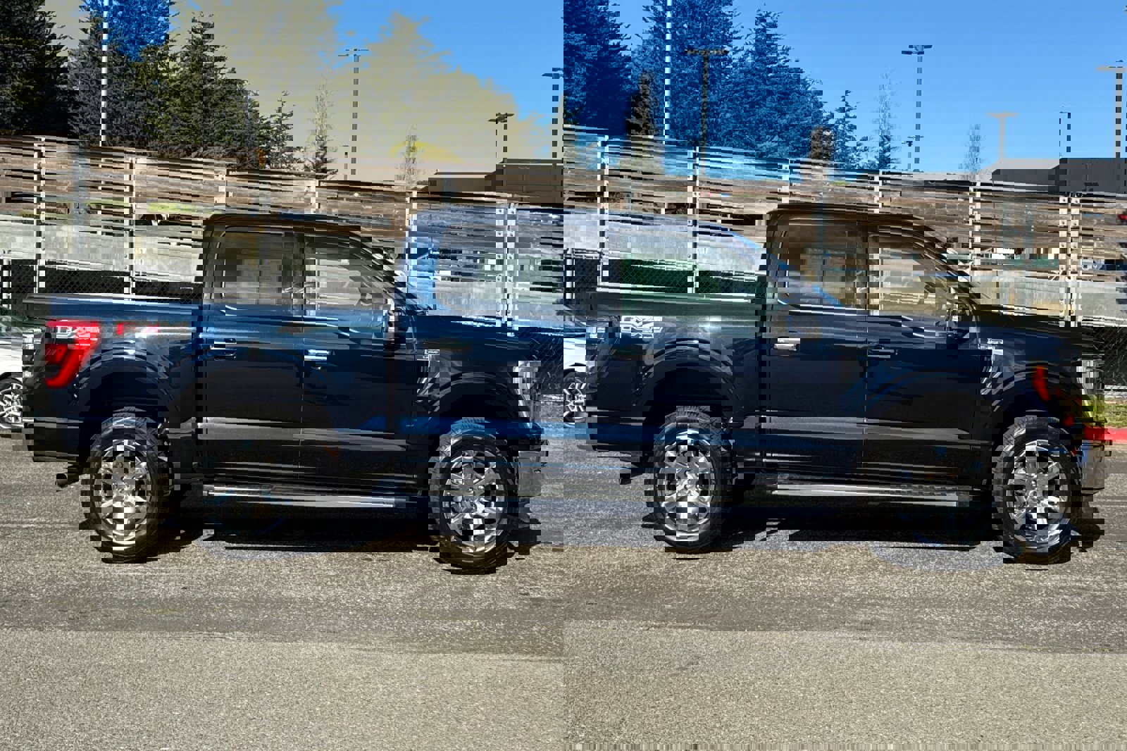 Certified 2022 Ford F150 Lariat w/ Max Trailer Tow Package image 3