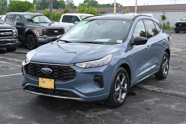 Certified 2023 Ford Escape ST-Line w/ Tech Pack #1 FWD image 5
