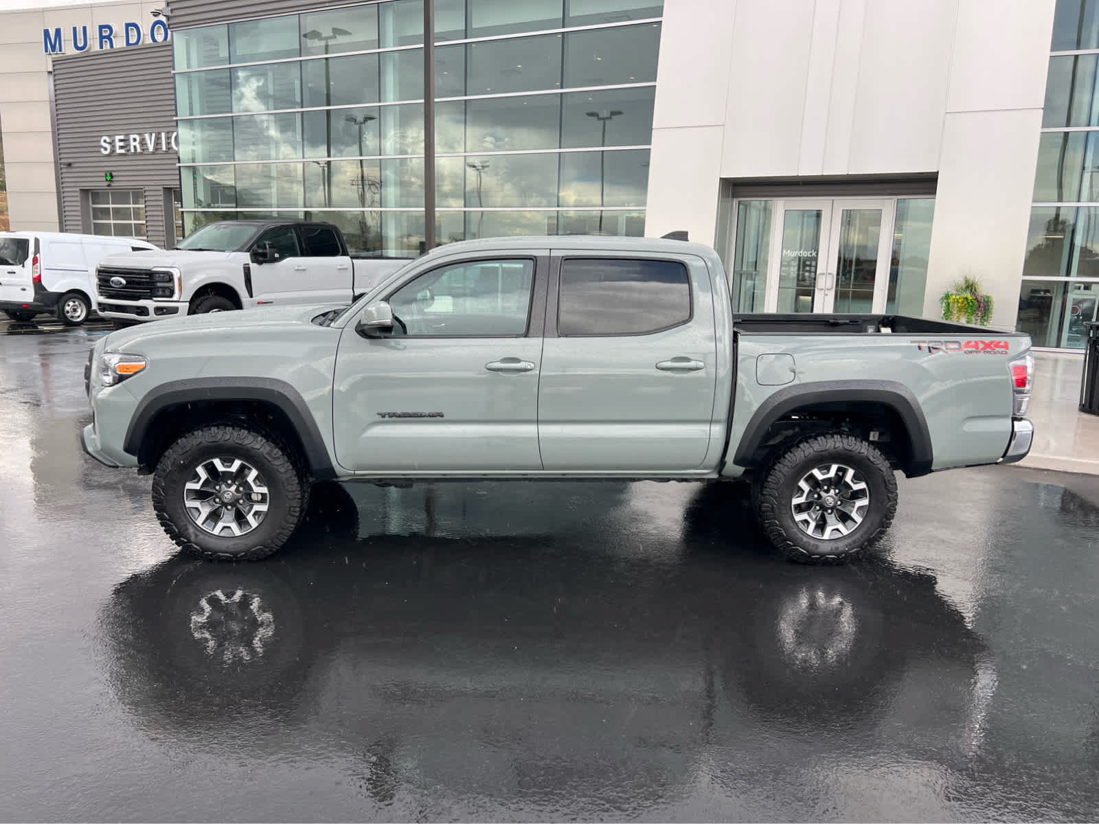 Used 2022 Toyota Tacoma TRD Off-Road AWD/4WD image 13