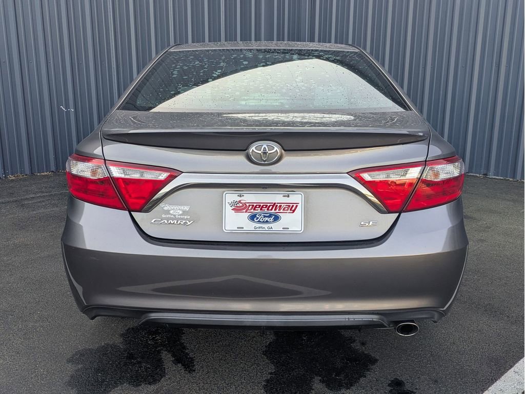 Used 2017 Toyota Camry SE image 7