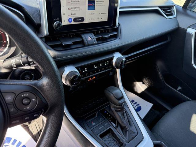 Used 2025 Toyota RAV4 XLE FWD image 18