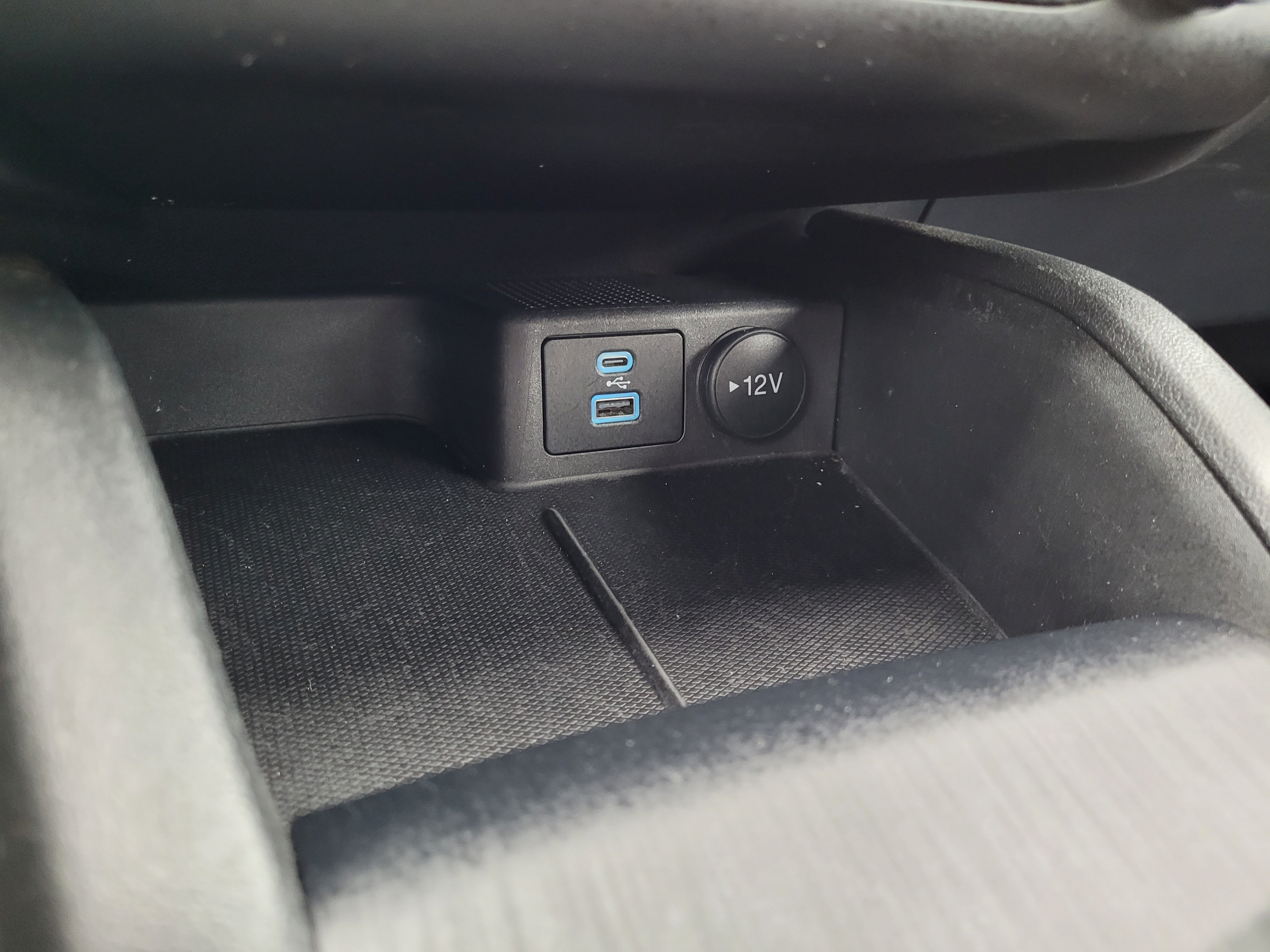 Certified 2023 Ford Escape Active AWD/4WD image 23