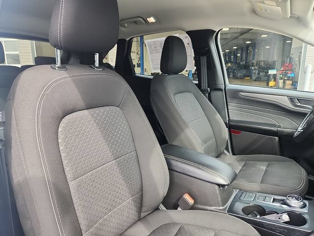 Certified 2024 Ford Escape Active AWD/4WD image 31
