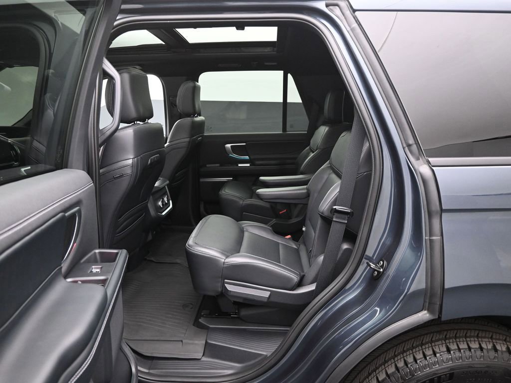 Certified 2025 Ford Expedition Platinum w/ Stealth Appearance Package image 48