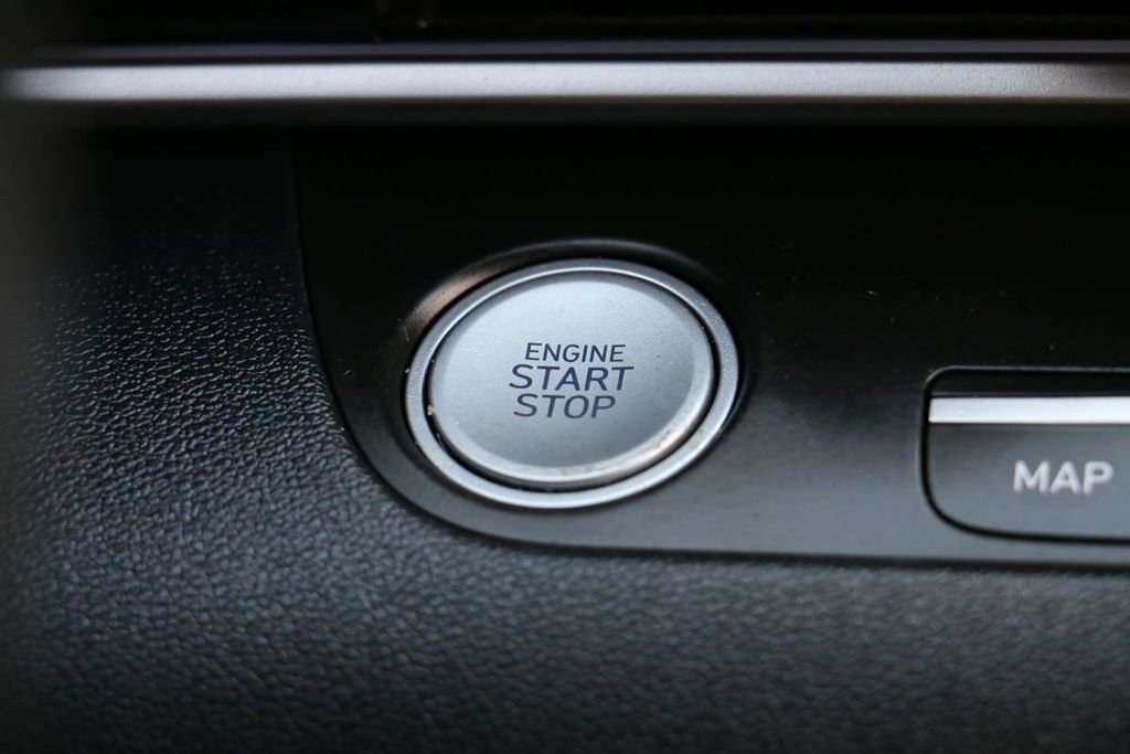 Used 2021 Hyundai Elantra Limited w/ Cargo Package FWD image 12