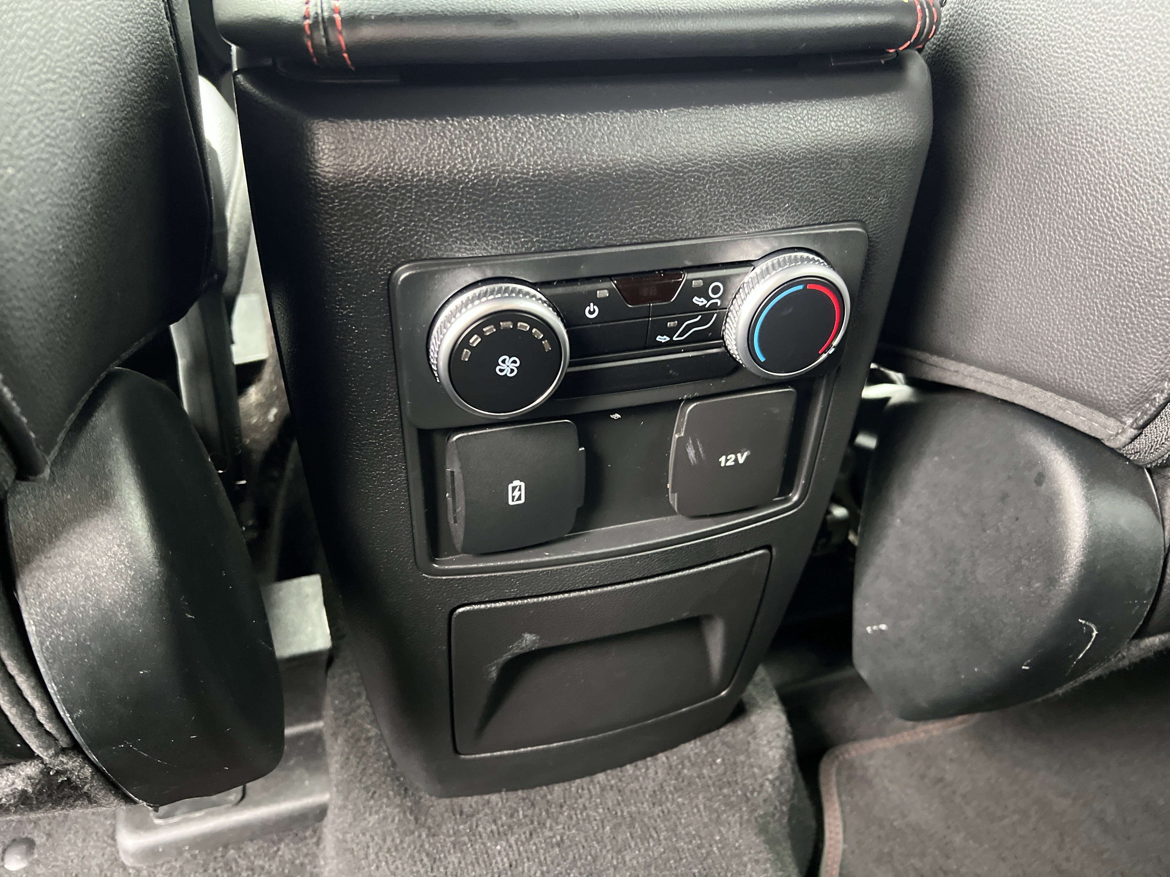 Certified 2023 Ford Explorer ST-Line w/ Class IV Trailer Tow Package image 25