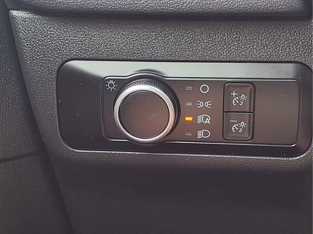 Certified 2025 Ford Escape ST-Line FWD image 23