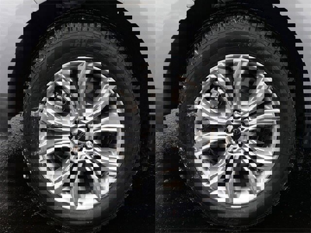 Certified 2024 Ford Edge Titanium image 5