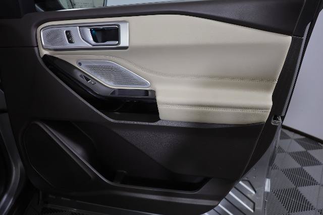 Certified 2023 Ford Explorer Platinum w/ Premium Technology Package AWD/4WD image 36
