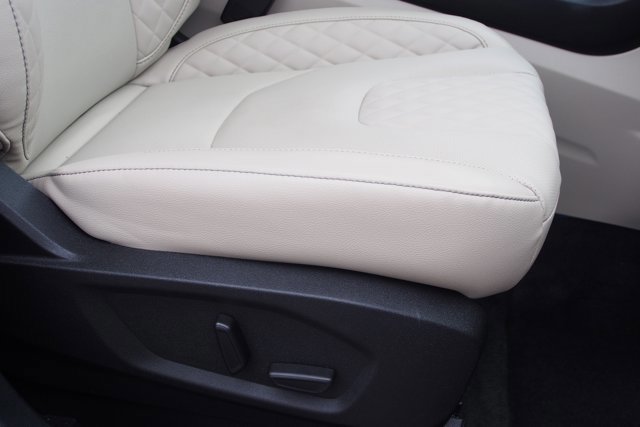 Certified 2024 Ford Edge Titanium w/ Titanium Elite Package image 12