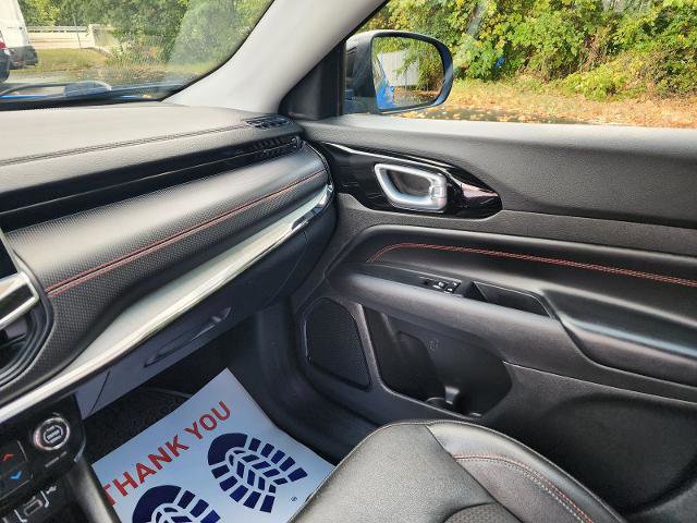 Used 2022 Jeep Compass Trailhawk w/ Trailhawk Convenience Group image 17