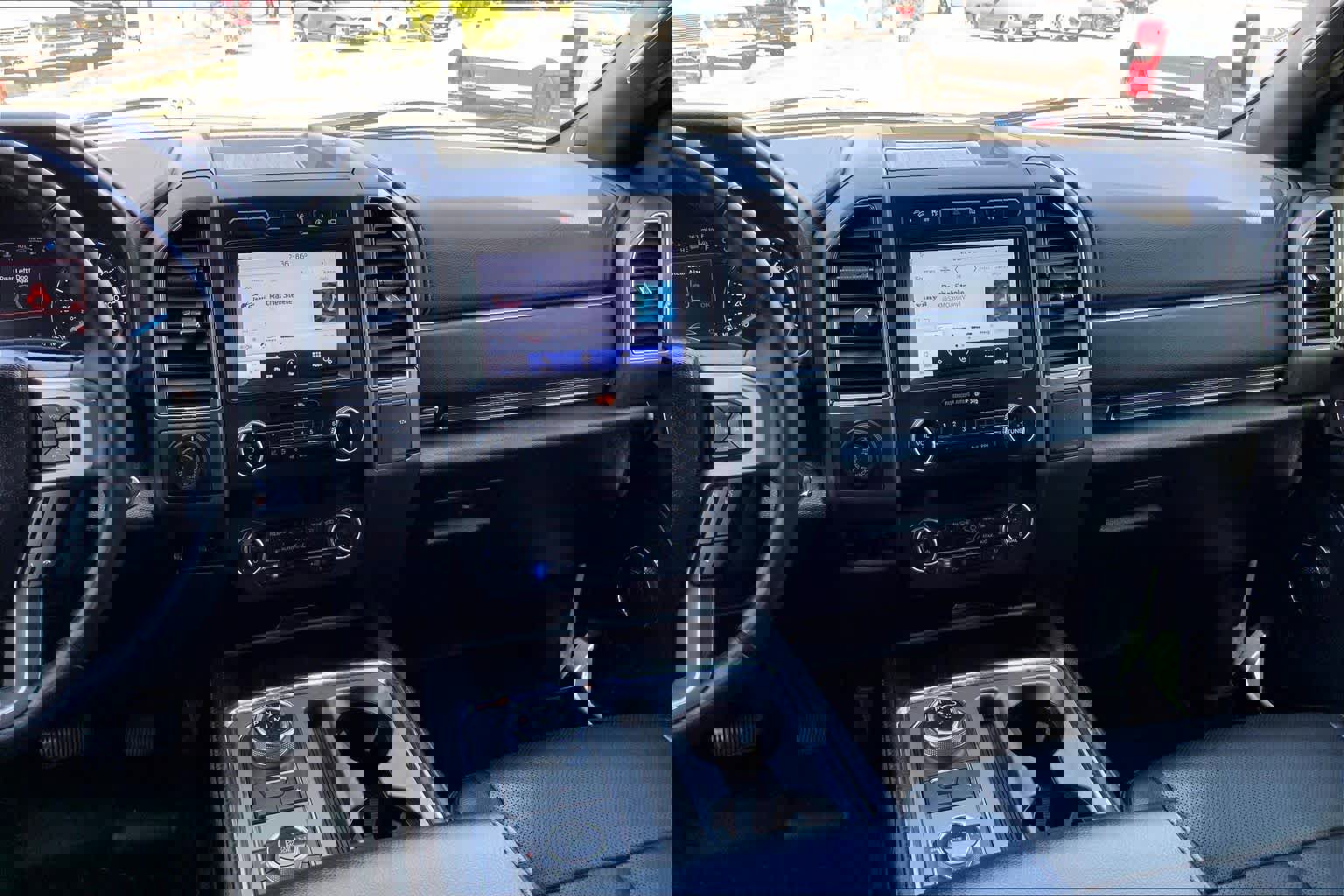 Certified 2021 Ford Expedition Max XLT image 7