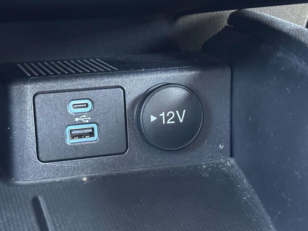 Certified 2022 Ford Escape SE w/ SE Sport Appearance Package AWD/4WD image 21