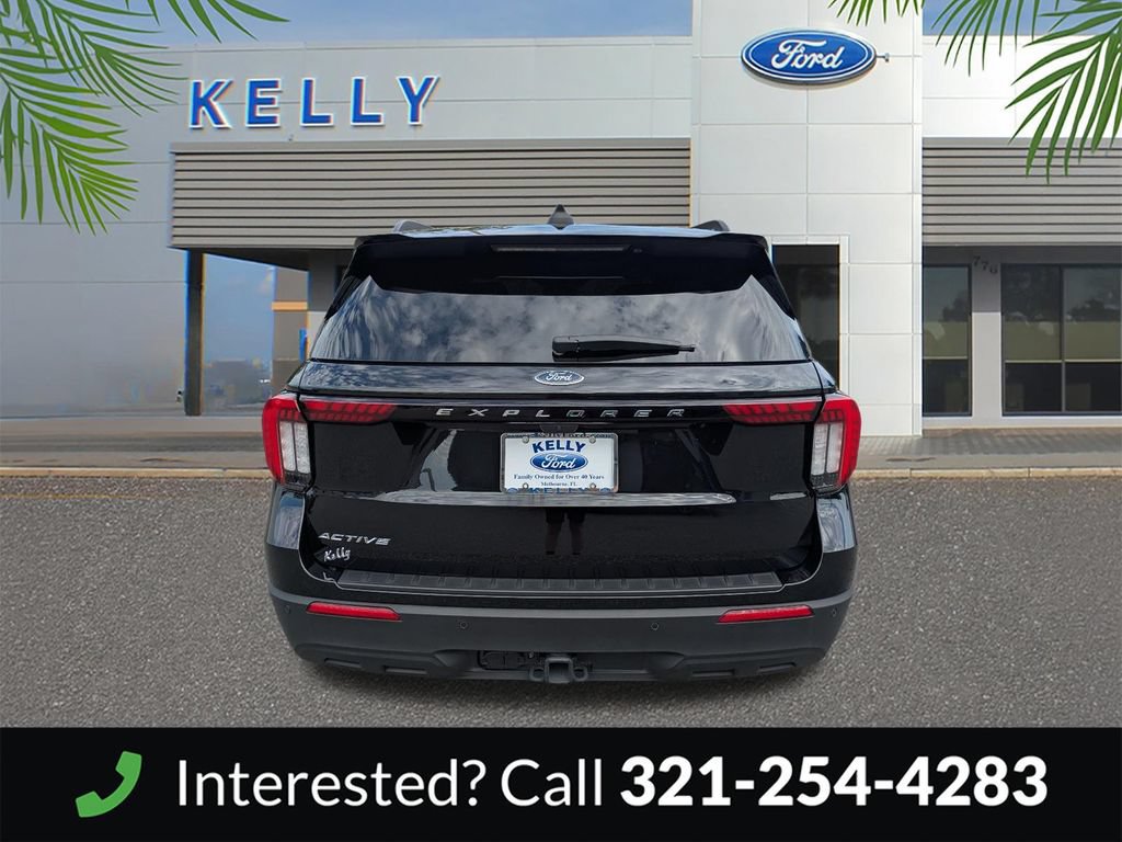 Certified 2025 Ford Explorer Active RWD image 7