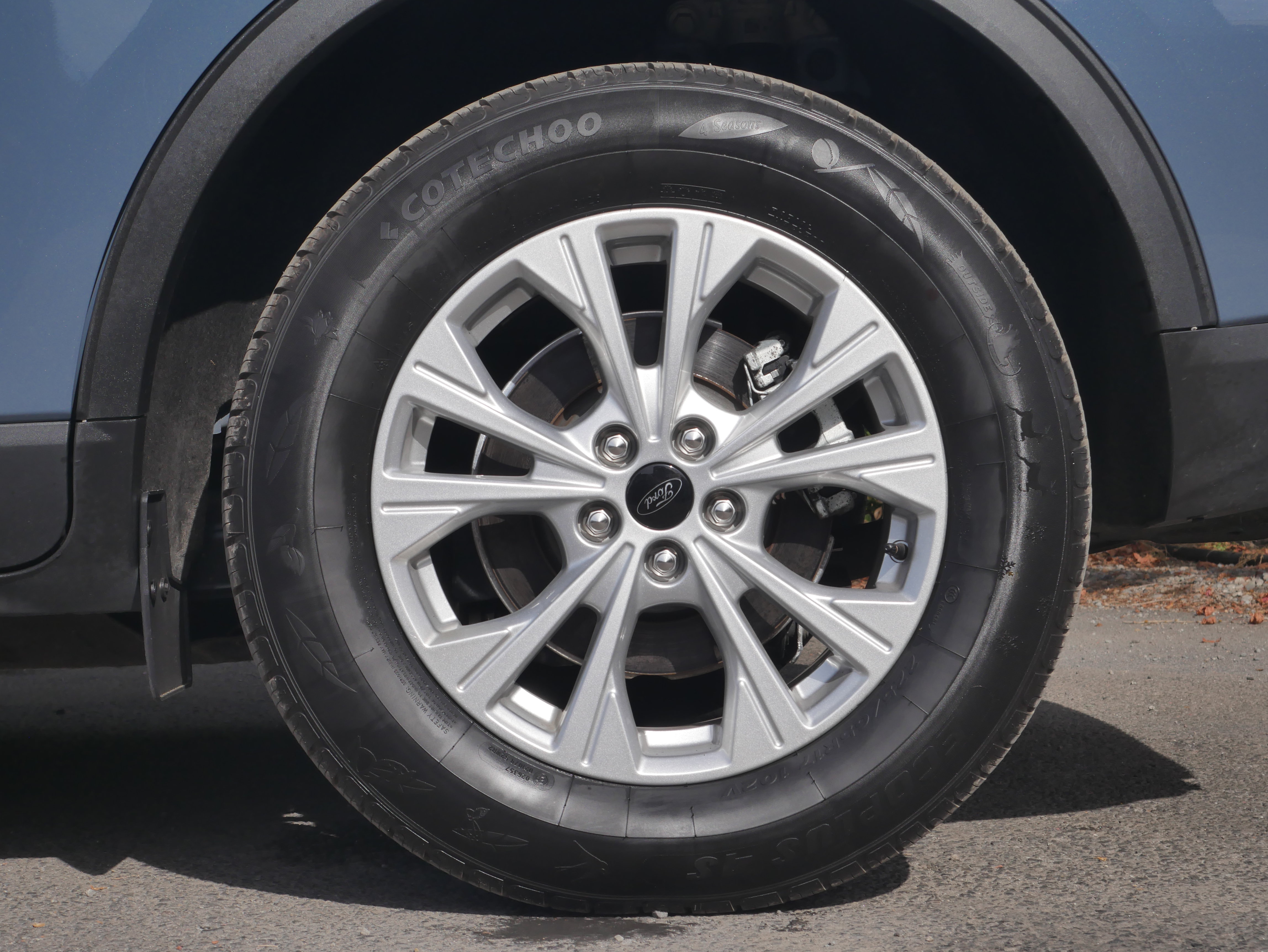 Certified 2025 Ford Escape Active AWD/4WD image 15
