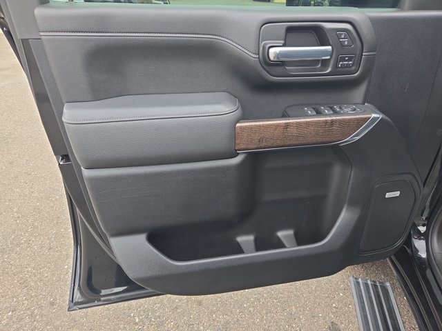 Used 2021 GMC Sierra 2500 Denali w/ Denali Black Diamond Edition image 11