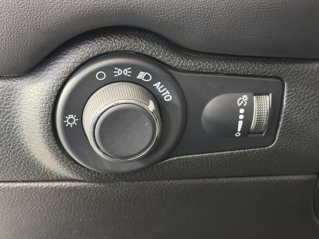 Used 2023 Dodge Durango GT AWD/4WD image 24