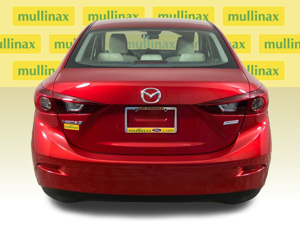 Used 2018 MAZDA MAZDA3 Sport w/ Preferred Equipment Package image 4