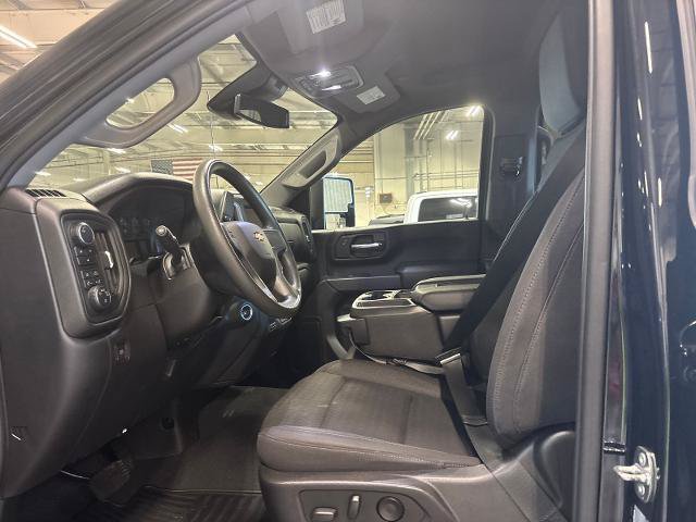 Used 2024 Chevrolet Silverado 2500 Custom w/ Custom Value Package AWD/4WD image 12