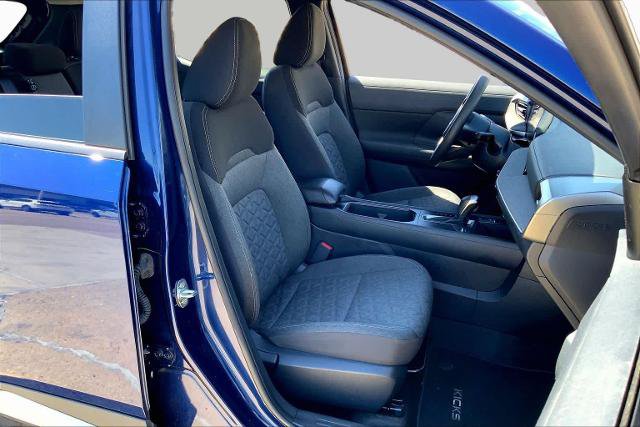 Used 2025 Nissan Kicks SV FWD image 9