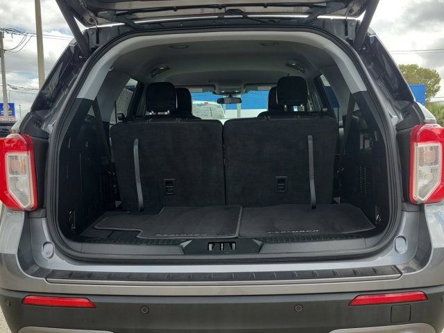 Certified 2022 Ford Explorer XLT w/ Equipment Group 202A image 13