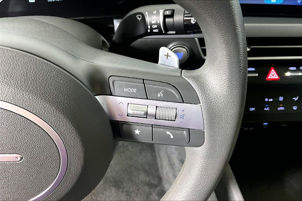 Used 2025 Hyundai Sonata SEL FWD image 15