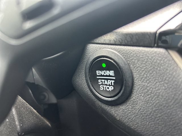 Certified 2022 Ford Escape SEL w/ SEL Stealth AWD Package image 18