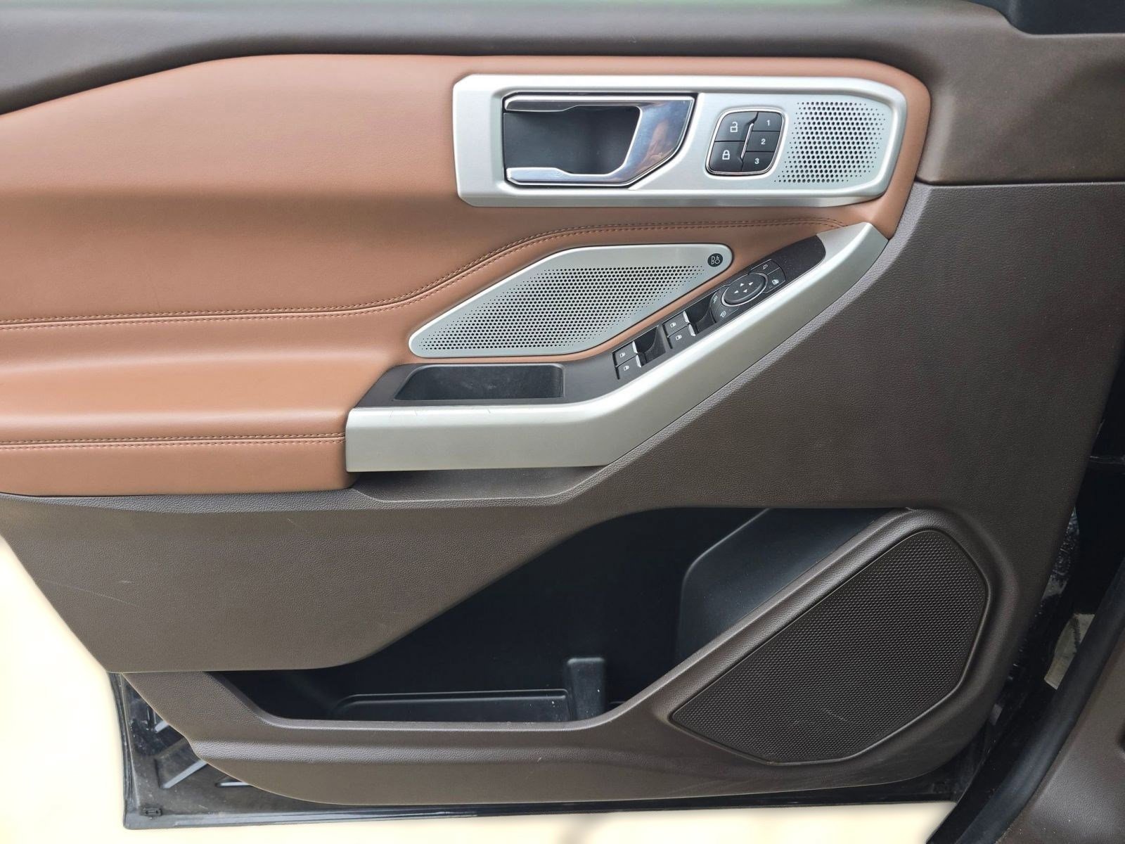 Certified 2022 Ford Explorer King Ranch w/ Technology Package image 10