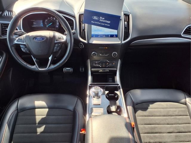 Certified 2020 Ford Edge ST-Line w/ Cold Weather Package AWD/4WD image 16