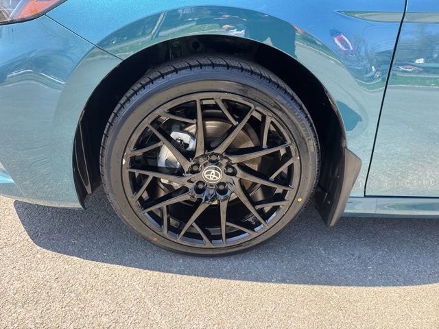 Used 2026 Toyota Camry XLE w/ Premium Package AWD/4WD image 12