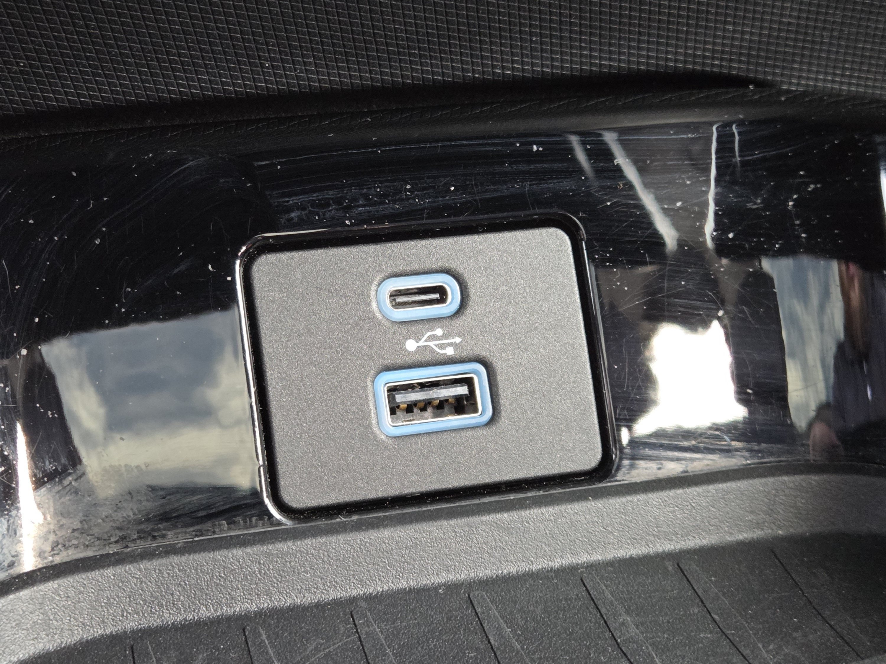 Certified 2023 Ford Mustang Mach-E Premium AWD/4WD image 15