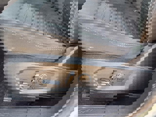 Certified 2020 Ford Fusion SE image 6