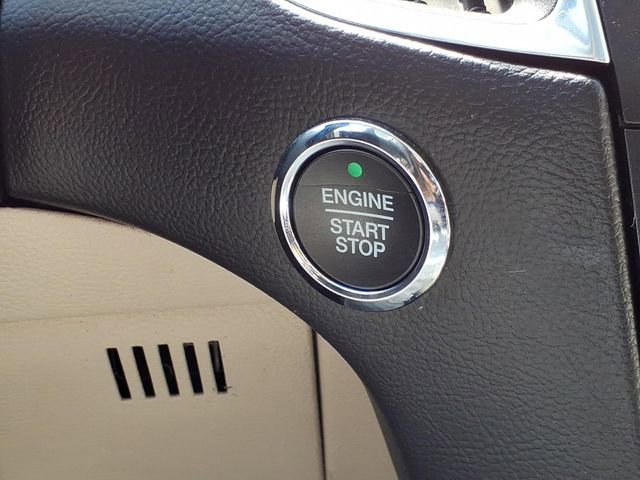 Certified 2018 Ford Edge Titanium w/ Equipment Group 301A FWD image 19