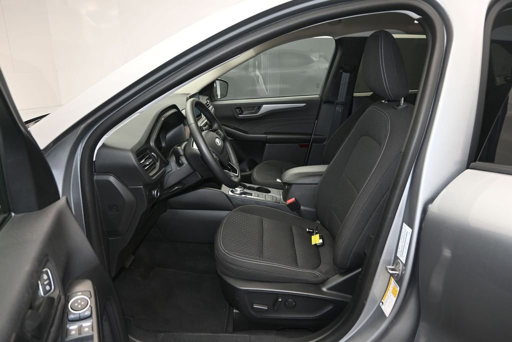 Certified 2024 Ford Escape Active w/ Cold Weather Package FWD image 13