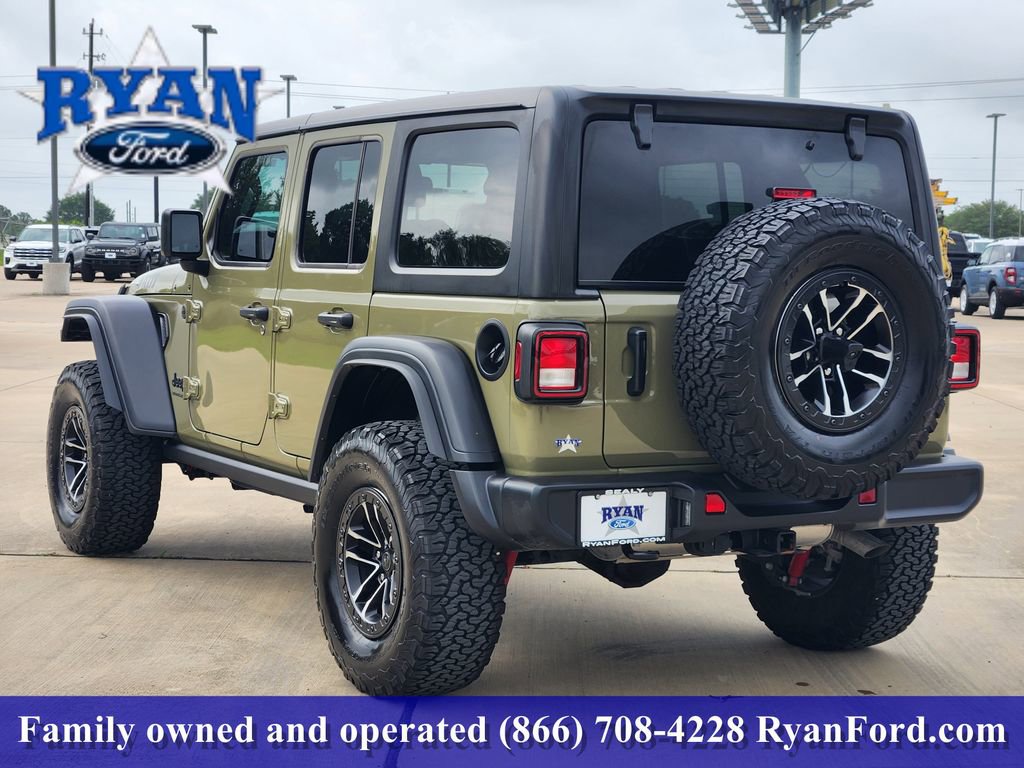 Used 2025 Jeep Wrangler Unlimited Sport AWD/4WD image 4