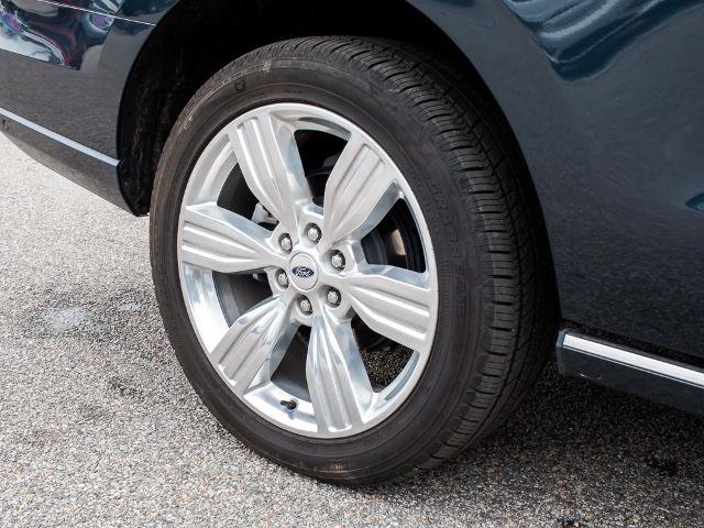 Certified 2024 Ford Expedition Platinum image 7