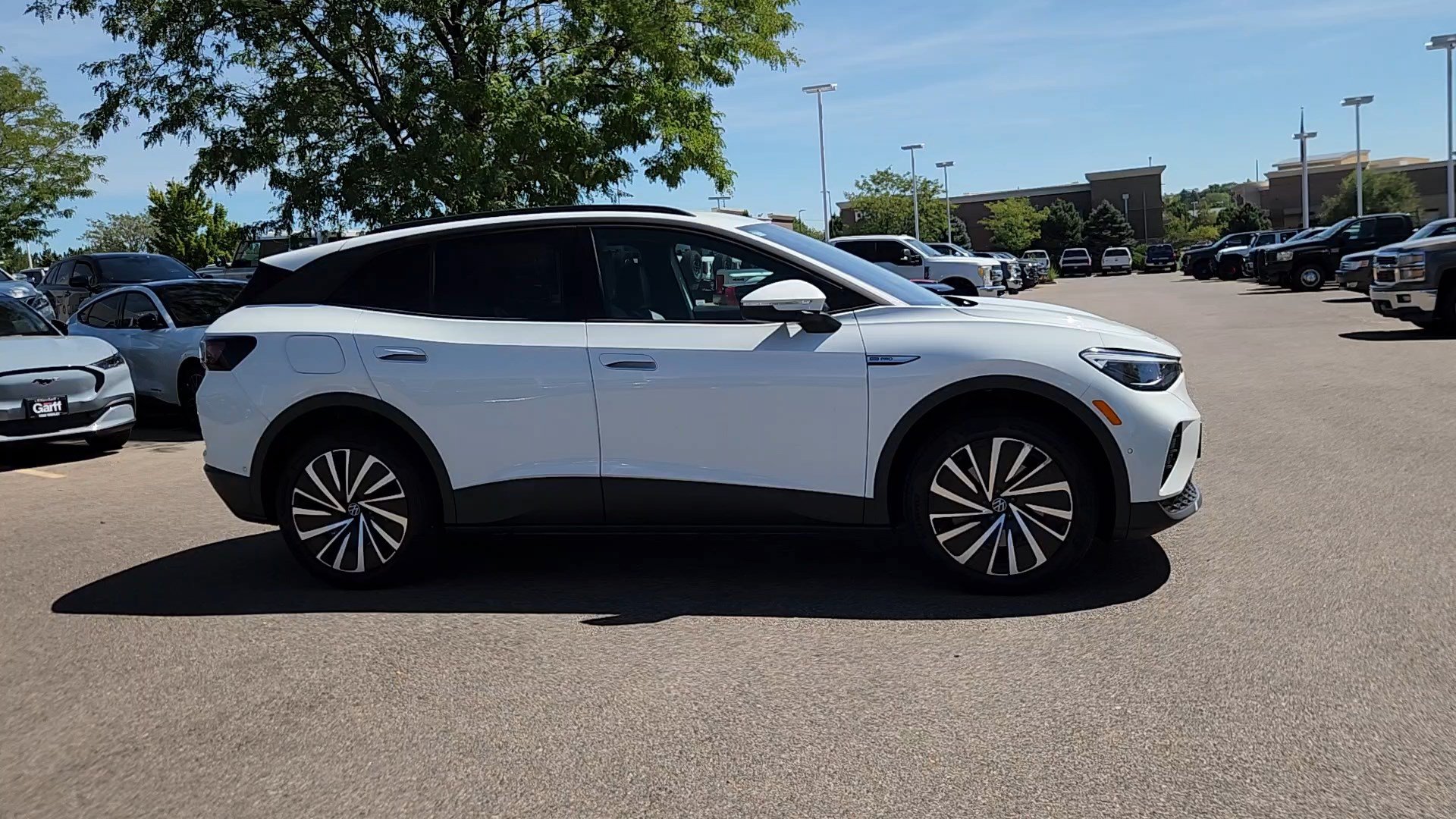 Used 2024 Volkswagen ID.4 Pro AWD/4WD image 10