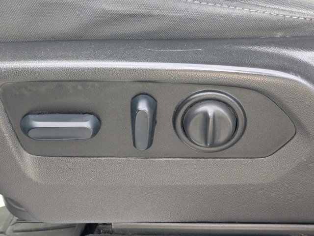 Used 2022 Chevrolet Silverado 2500 LT image 22