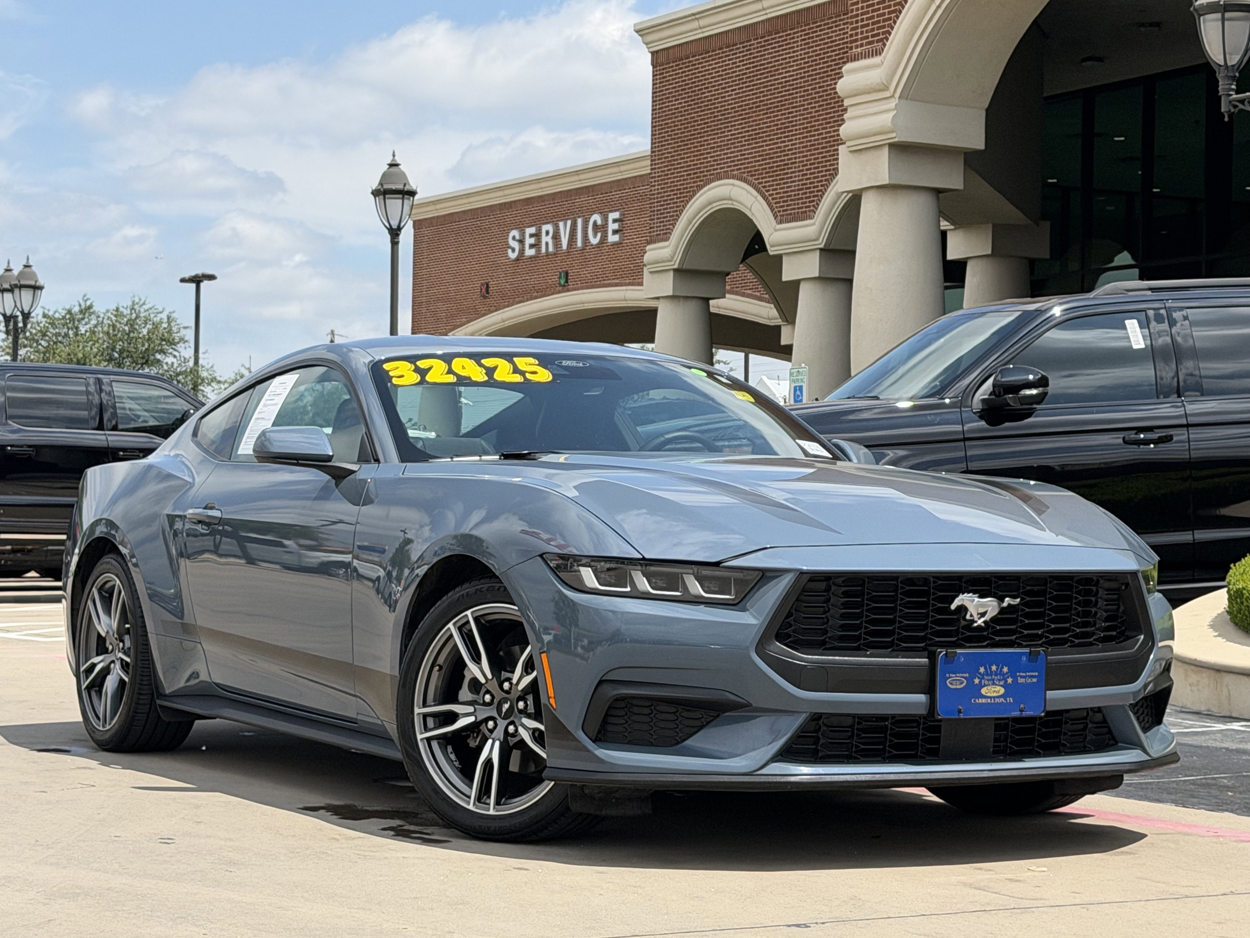 Certified 2024 Ford Mustang Coupe RWD image 2