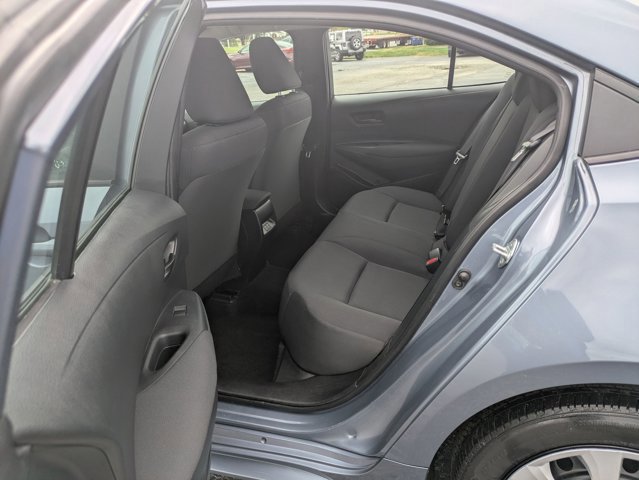 Used 2023 Toyota Corolla LE image 28