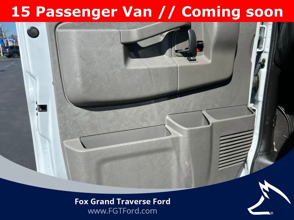 Used 2025 Chevrolet Express 3500 LT w/ LT Preferred Equipment Group image 13