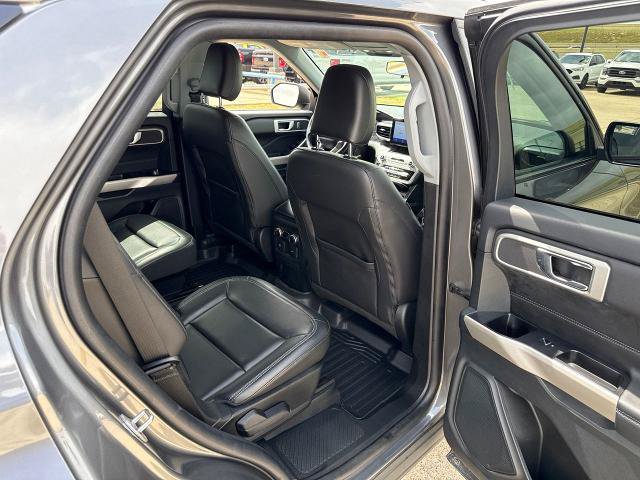 Certified 2023 Ford Explorer XLT w/ Equipment Group 202A RWD image 13