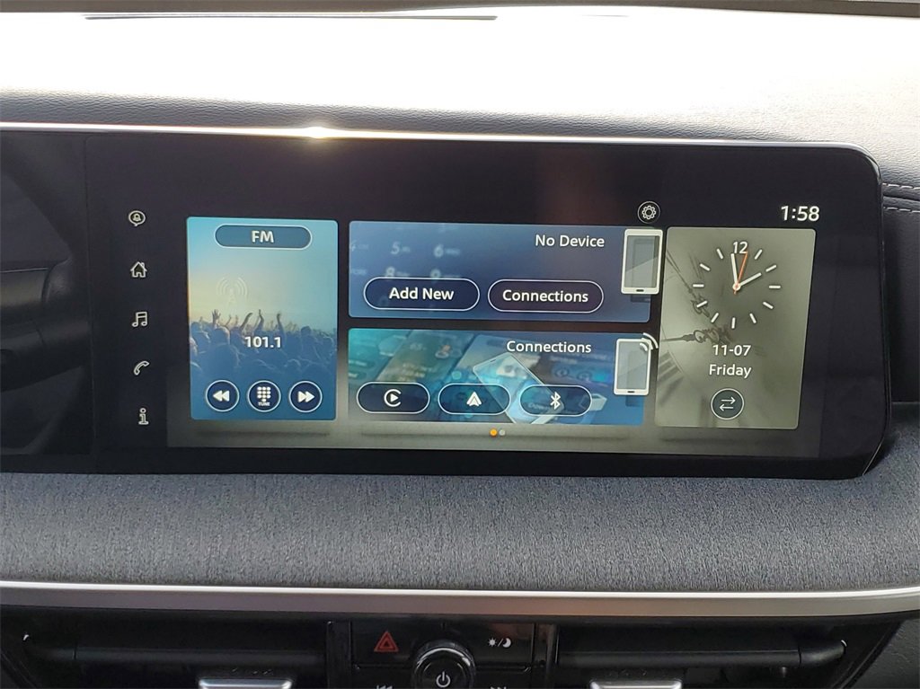 Used 2025 Nissan Kicks SV image 20