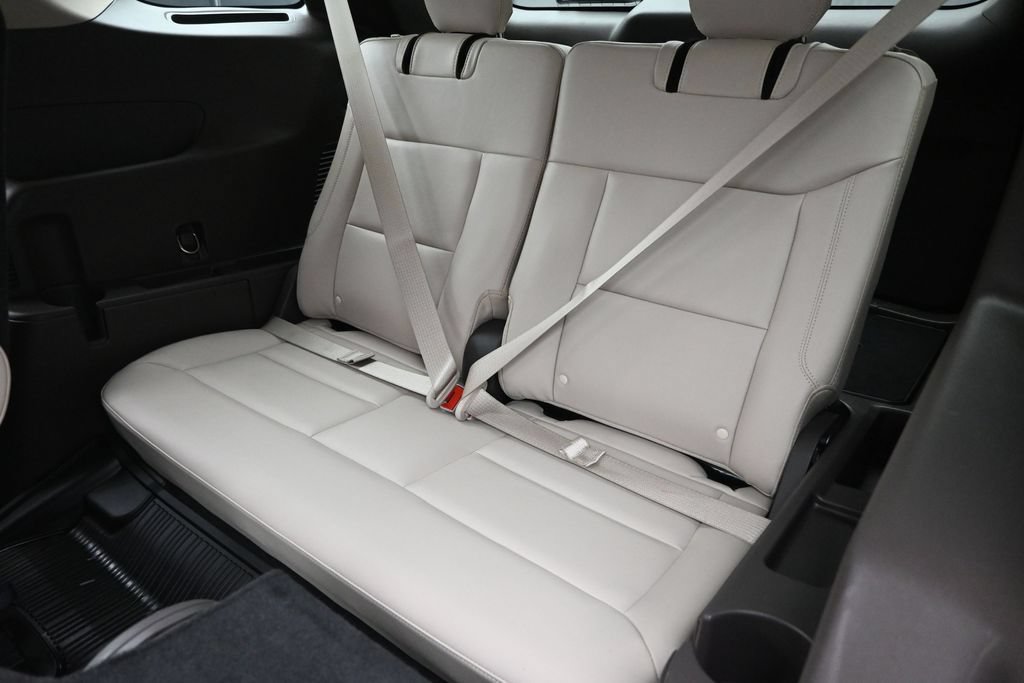 Certified 2023 Ford Explorer Platinum AWD/4WD image 21